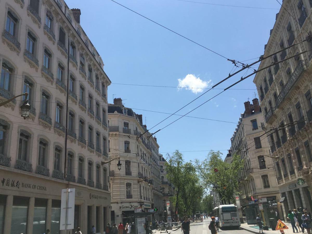 Le Calme De L'Opera. Apartment ลียง ภายนอก รูปภาพ