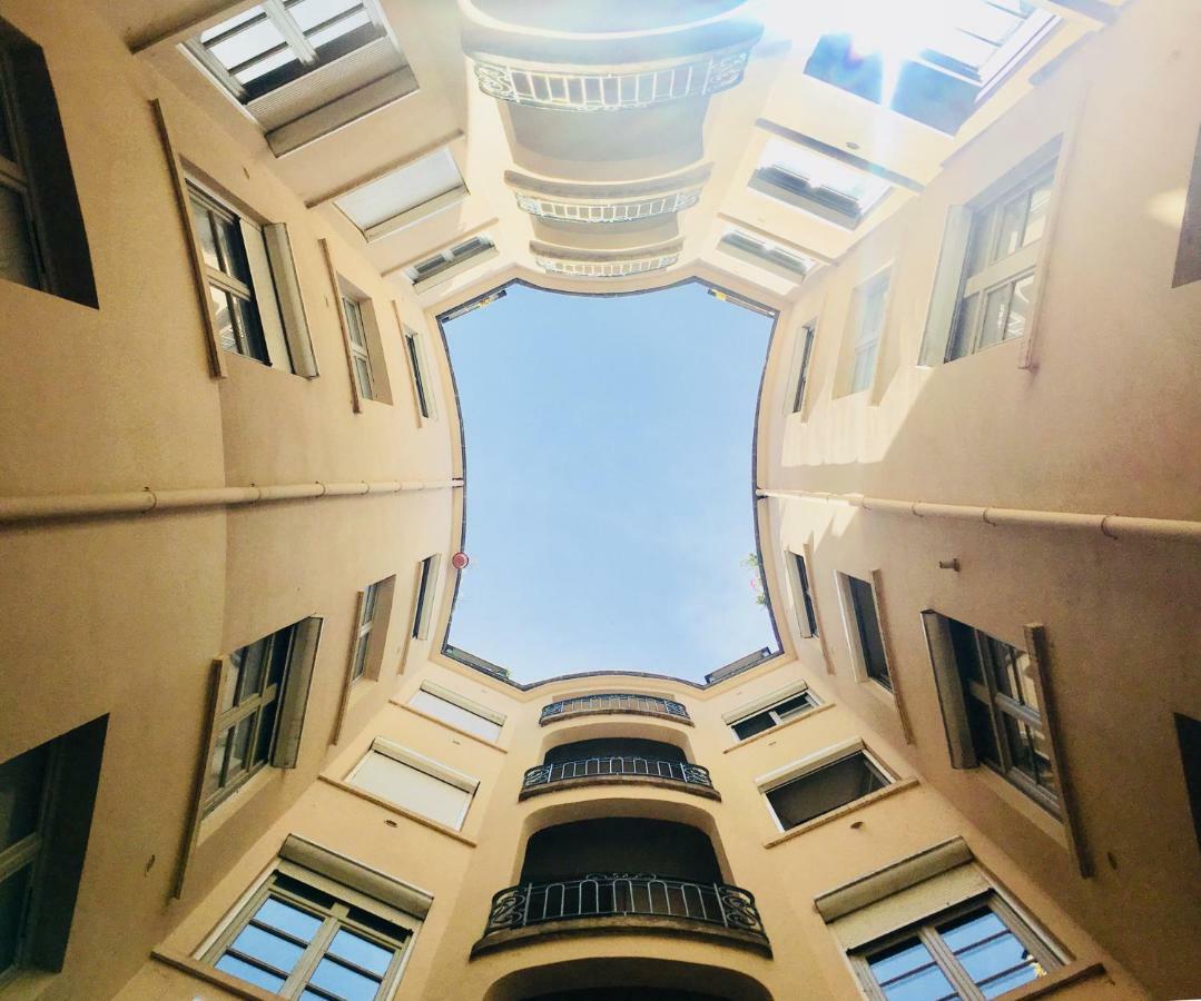 Le Calme De L'Opera. Apartment ลียง ภายนอก รูปภาพ